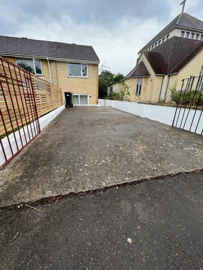 House Sleeps 8. 2Bedrooms & Sofa Beds In Sitting Room Bath Exterior photo